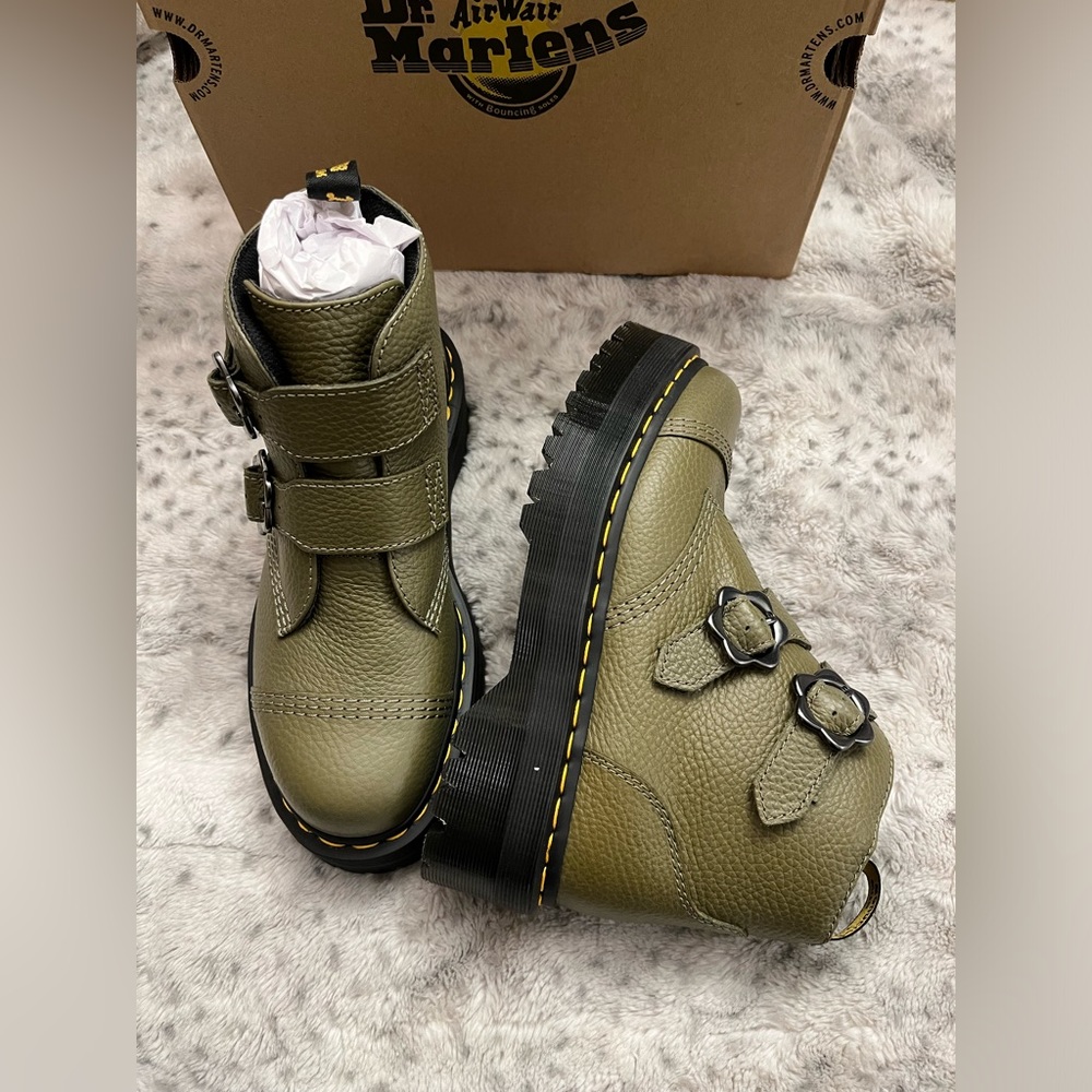 Dr Martens DEVON FLOWER BUCKLE PLATFORM MSRP$240 in Khaki Green RARE FIND COLOR - Picture 16 of 16